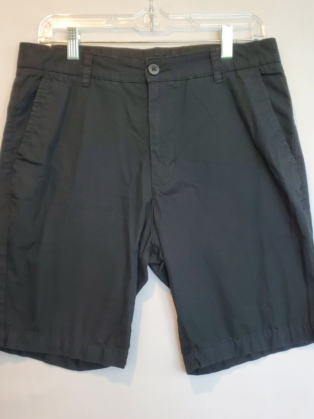 Divided by H&M Men Black Flat Front Button Fly Shorts 30x8 Classic Summer Preppy